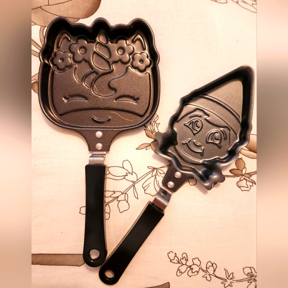 Bundle of 2 Themed Kids Skillets (Pancakes)